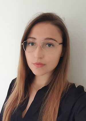 Altonji, Sandrela Headshot