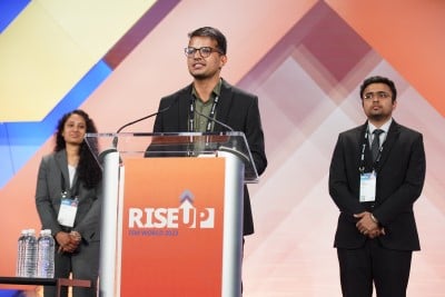group of students presenting at student case competition ismworld 2023