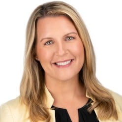 Jocelyn Stahl Headshot